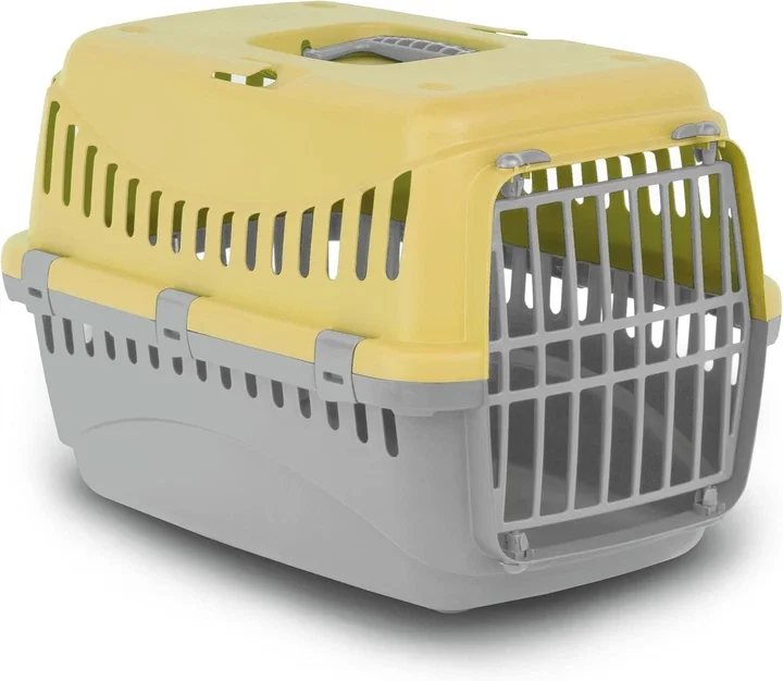 Переноска для тварин Bergamo Gipsy L Yellow з пластиковими дверцятами - 58x38x38 см
